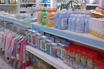 匠心守护，温暖成长——探索母婴用品与日用百货的销售之道